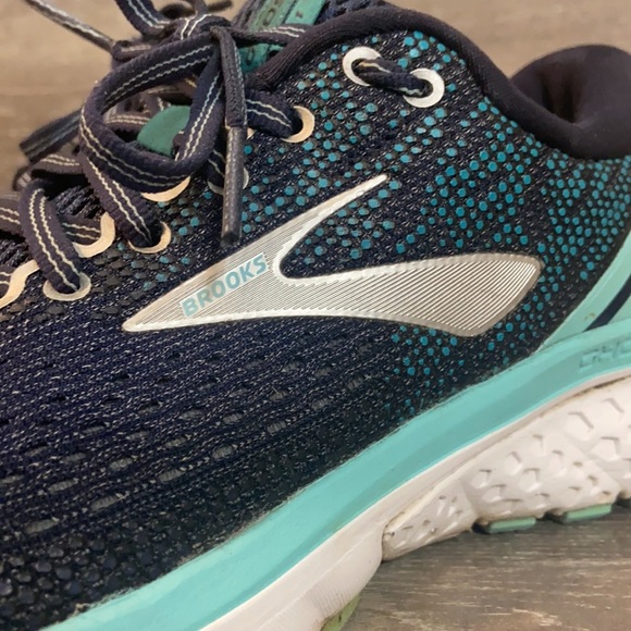 Brooks Women’s Ghost 11 Running Shoes - Picture 3 of 8